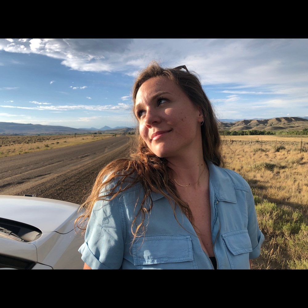 Meet your Posher, Emily